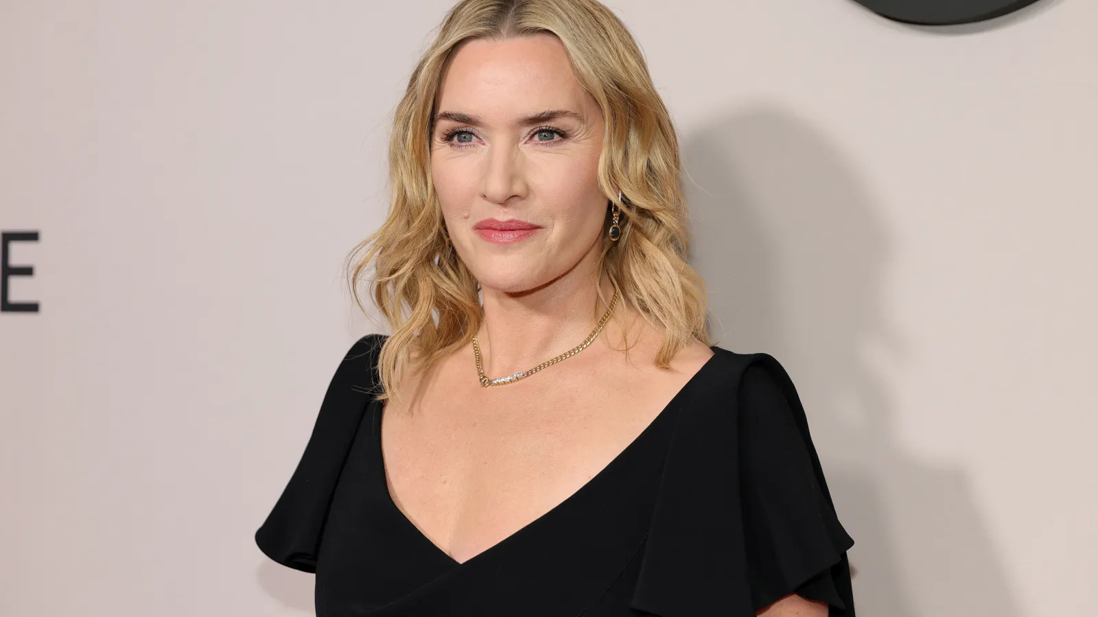 Kate Winslet Says Eminem Asked Her to ‘Shave His Bottom’ During ‘SNL’