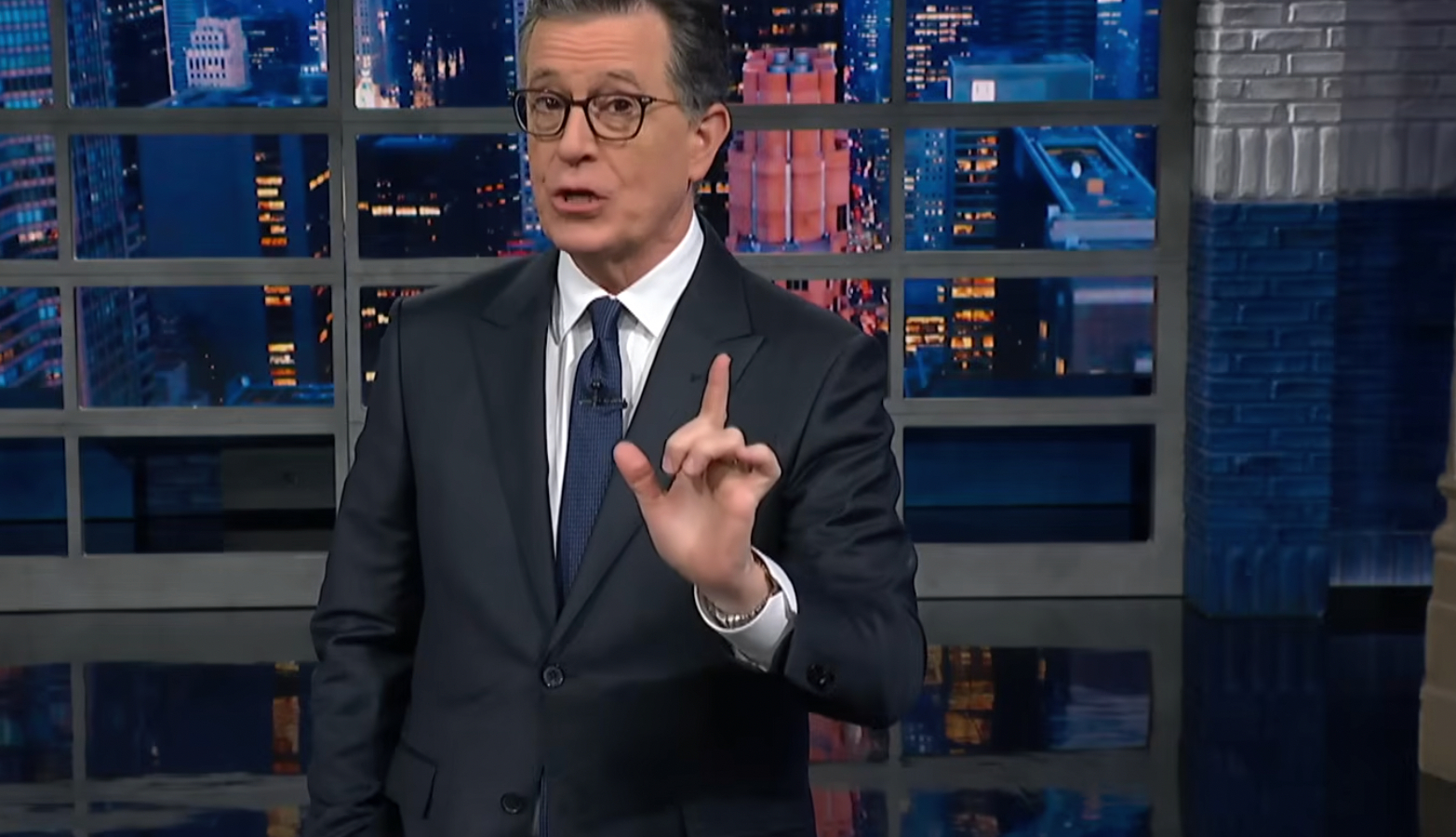 Stephen Colbert Urges Paramount to âUncancel One of Their Best Showsâ