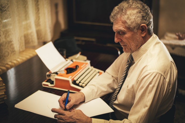 Book Publishing Sees Resurgence Among Older Writers